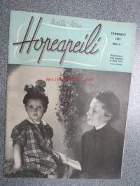 Hopeapeili 1944 nr 1 tammikuu, sis. mm. seur. artikkelit / kuvat / mainokset; Kansikuva majurinrouva Irma Puustinen ja pikku Tarja - miehensä on Mannerheimristin