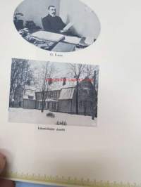 1.1.1916 - Kuvakokoelma, jonka taiteellisen loistopainoksen... Hackman &amp; C:o virkailijat tammikuun 1 päivänä 1916 antoivat kauppaneuvos W. Hackmanille