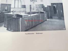 Album av vilket... i konstnärligt ytstyrel...tjänstemän i firman Hackman &amp; Co överräckts åt Kommerserådet W. Hackman 1.1.1916 - Kuvakokoelma, jonka