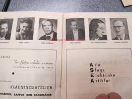 Lilla Teatern program spelåret 1945 &quot;Tredje upplagan&quot; av Lars Kasper (chefredaktör) - Kvällsrevyn 1945 -käsiohjelma