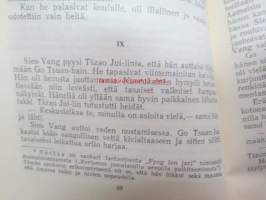 Rajumyrsky -propagandistinen, venäjänkielestä suomennettu Kiinan kommunistipuoluetta ja sen saavutuksia ylistävä kaunokirjallinen tuote