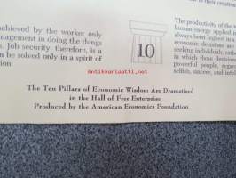 The Tree of Economi Life - Honorary Degree of Economic Wisdom -New Yorkin Maailmannäyttelyssä vv. 1964-65 olleen osaston esittely ja sertifikaatti - pikakurssi