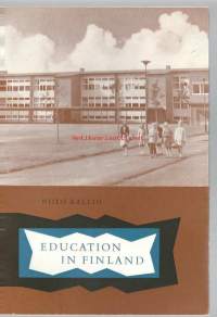 Education in Finland / Niilo Kallio. Helsinki : Kouluhallitus, 1961.