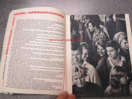 Neuvostonuoriso vuonna -70 -neuvostoliittolainen propagandajulkaisu