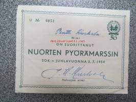 Pentti Kurkela on suorittanut Nuorten Pyörämarssin SOK:n juhlavuonna 27.6.1954 -osanottotodiste