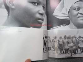 Ongerki yomowambokavango - Ambo-Kavangon kirkko - The Ovambo-Kavango Church