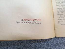 Skydskåristens minnesbok nr 2, 1924, etulehdellä kuvattuna Mannerheim