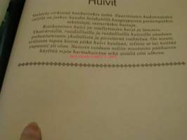Suomalaisia kudonnaisia,
