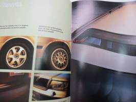 Skoda Octavia Varusteet, Värit, Verhoilu 2000 -myyntiesite
