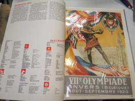 De Olympiske Lekers historia i tretten plakater 1912-1968 -Olympiakisojen julisteet jäljennöksinä (irtonaiset sellofaanilehden alla), julisteet kokoa 25 x 35 cm.
