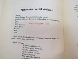 Koululaiset juhlivat