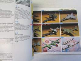 Hasegawa catalogue 1979  -pienoismallikuvasto
