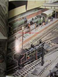 Railway Modeller for the average enthusiast 1977 september