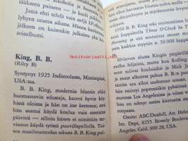 Rollareista Pressaan - Popidolit esittäytyvät (Otavan minipokkarit nr 8), lista artisteista ja yhtyeistä näkyy kohteen kuvissa