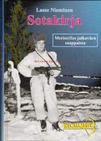 Sotakirja, 2006.  Merisotilas jalkaväen saappaissa.