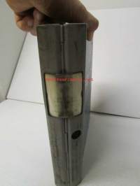 Scania reservdelskatalog nr 211 Buschassier BR111MV - Varaosaluettelo nr 211 Linja-auton alusta BR 111MV