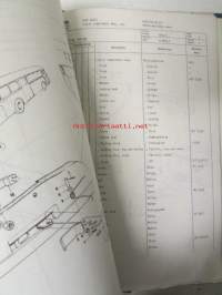 Scania reservdelskatalog nr 211 Buschassier BR111MV - Varaosaluettelo nr 211 Linja-auton alusta BR 111MV