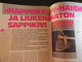Alibi 1993 nr 6, sis. mm. artikkelit / kuvat / mainokset; Rovaniemen pakolaiskeskuksessa Van Quang Dang tappoi Thi Kieu Nguyenin, Vantaa Erik Sarin katosi neljä