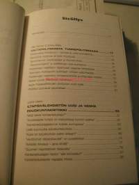 Poliitikot taistelivat - media kertoo. Suomalaisen politiikan mediapelejä 1981 - 2006