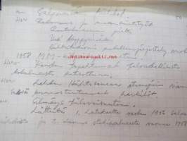 Lahden Hiihtoseura vuosina 1947-1956 -alkuperäinen  käsikirjoitus + erilaisia dokumentteja, laatinut Juhani Pyykkö