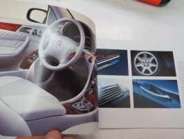 Mercedes-Benz - Uudet C-sarjan farmarit -myyntiesite -brochure