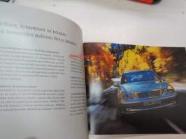 Mercedes-Benz - Uudet C-sarjan farmarit -myyntiesite -brochure