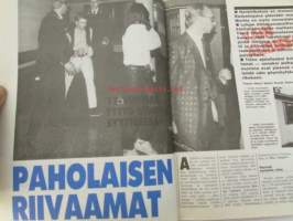 Alibi 1989 nr 11, sis. mm. artikkelit / kuvat / mainokset; Matti Kalevi Rytkönen, Olof Palme, Sari Liinaharja, Mia Palhomaa, Seppo Tervonen, Hannu Voutilainen,
