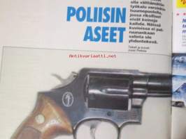 Alibi 1995 nr 4, sis. mm. artikkelit / kuvat / mainokset; Fred West, John Wikström, Marika Kantti, Pekka Palomaäki, Tapio Akkila, katso sisältö kuvista tarkemmin.