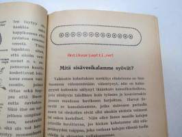 Kansanvalistusseuran Kalenteri 1922 sekä Tietokalenteri yhteensidottuna laitoksena, sis. runsaasti mainoksia, artikkeleita, tilastotietoa, rautateitten ja postin