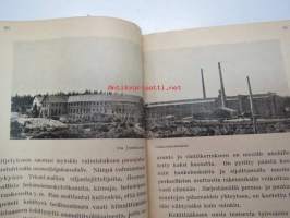 Kansanvalistusseuran Kalenteri 1922 sekä Tietokalenteri yhteensidottuna laitoksena, sis. runsaasti mainoksia, artikkeleita, tilastotietoa, rautateitten ja postin