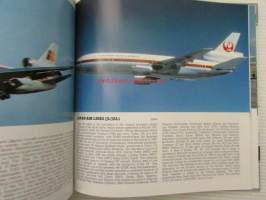 Douglas DC 10 - Airline Markings 2