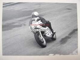 Jarno &quot;paroni&quot; Saarinen maailmanmestari 1972 -postikortti 1972 Imola 250 cc