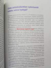 100 kysymystä ravinnosta