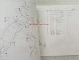Suzuki GSX-R750 WN (GR7BA - GR7BB - GR7BC - GR7BD), Parts Catalogue -varaosaluettelo