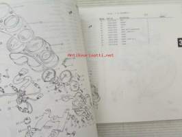 Suzuki GSX-R750 WN (GR7BA - GR7BB - GR7BC - GR7BD), Parts Catalogue -varaosaluettelo