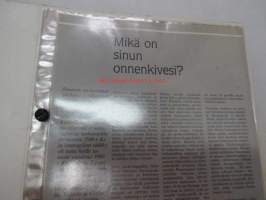 Onnenkivet / Suomen Kultaseppien Liitto -esittelykirjanen