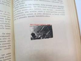 Työväen Kalenteri 1920, sis. mm. seur. artikkelit; Kansikuvan ym. kuvituskuvia mm. kalenterikuukausien vinjetit piirtänyt Ola Fogelberg, Taavi Tainio -