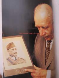 Lempeäkatseinen legenda Mannerheim