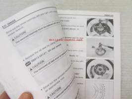 Suzuki GSX-R600 Service Manual -huolto-ohjekirja