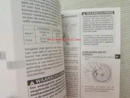 Suzuki VZ800 Owner´s manual -käyttöohjekirja