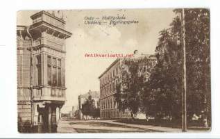 Oulu Hallituskatu   - paikkakuntapostikortti postikortti kulkenut 1924