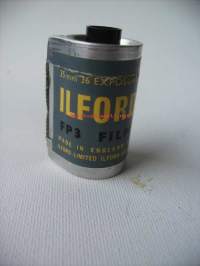 Ilford FP335 mm - tyhjä filmirulla kotelo