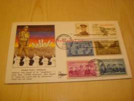 1. maailmansota 1985 USA ensipäiväkuori FDC kuudella erilaisella postimerkillä mm. 2. maailmansodan 1945 Navy ja Army postimerkit