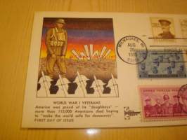 1. maailmansota 1985 USA ensipäiväkuori FDC kuudella erilaisella postimerkillä mm. 2. maailmansodan 1945 Navy ja Army postimerkit