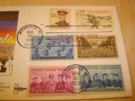 1. maailmansota 1985 USA ensipäiväkuori FDC kuudella erilaisella postimerkillä mm. 2. maailmansodan 1945 Navy ja Army postimerkit