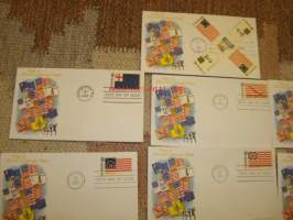 10 erilaista Flags of American Colonial Days 1968 USA ensipäiväkuoret FDC yhdessä kuoressa 5 postimerkkiä