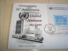 15th Anniversary United Nations Yhdistyneet Kansakunnat YK 1960 USA ensipäiväkuori FDC  kuoressa on Souvenir Sheet