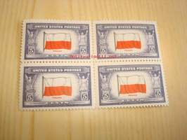 2. maailmansota, miehitetyt valtiot: Puola, neljä leikkaamatonta ja käyttämätöntä postimerkkiä, vuodelta 1943, USA, WWII, Overrun Country.