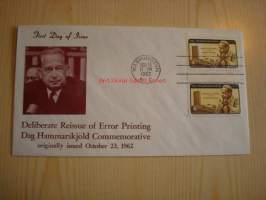 YK Pääsihteeri Dag Hammarskjöld, 1962, USA, ensipäiväkuori, FDC, kahdella erilaisella postimerkillä, toinen virhepainamalla.