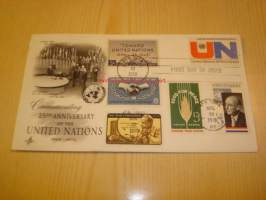 YK, Yhdistyneet Kansakunnat, United Nations 1945-1970, USA, ensipäiväkuori, FDC. Dag Hammarskjöld, Adelaide Stevenson, 6 erilaista postimerkkiä.